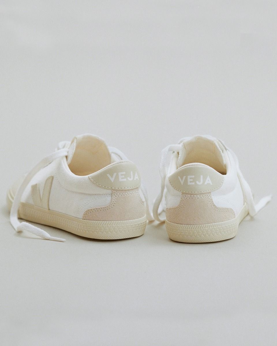 VEJA★VOLLEY★キャンバス★WHITE PIERRE Amazon.com | VEJA Men's Volley Sneaker, White/Pierre, 9