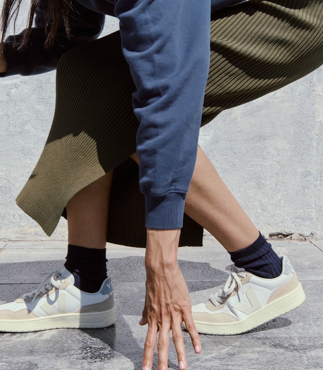 VEJA V-90 O.T. LEATHER EXTRA-WHITE_PIERRE_STEEL - Prime Timers