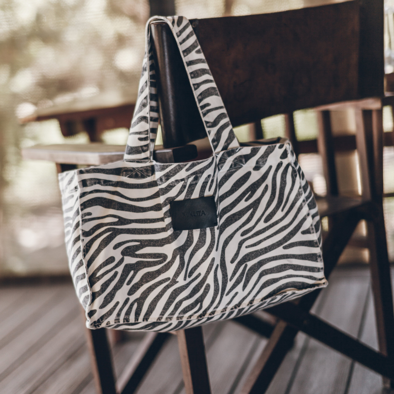 MIKUTA THE ZEBRA LARGE CANVAS BAG - Prime Timers