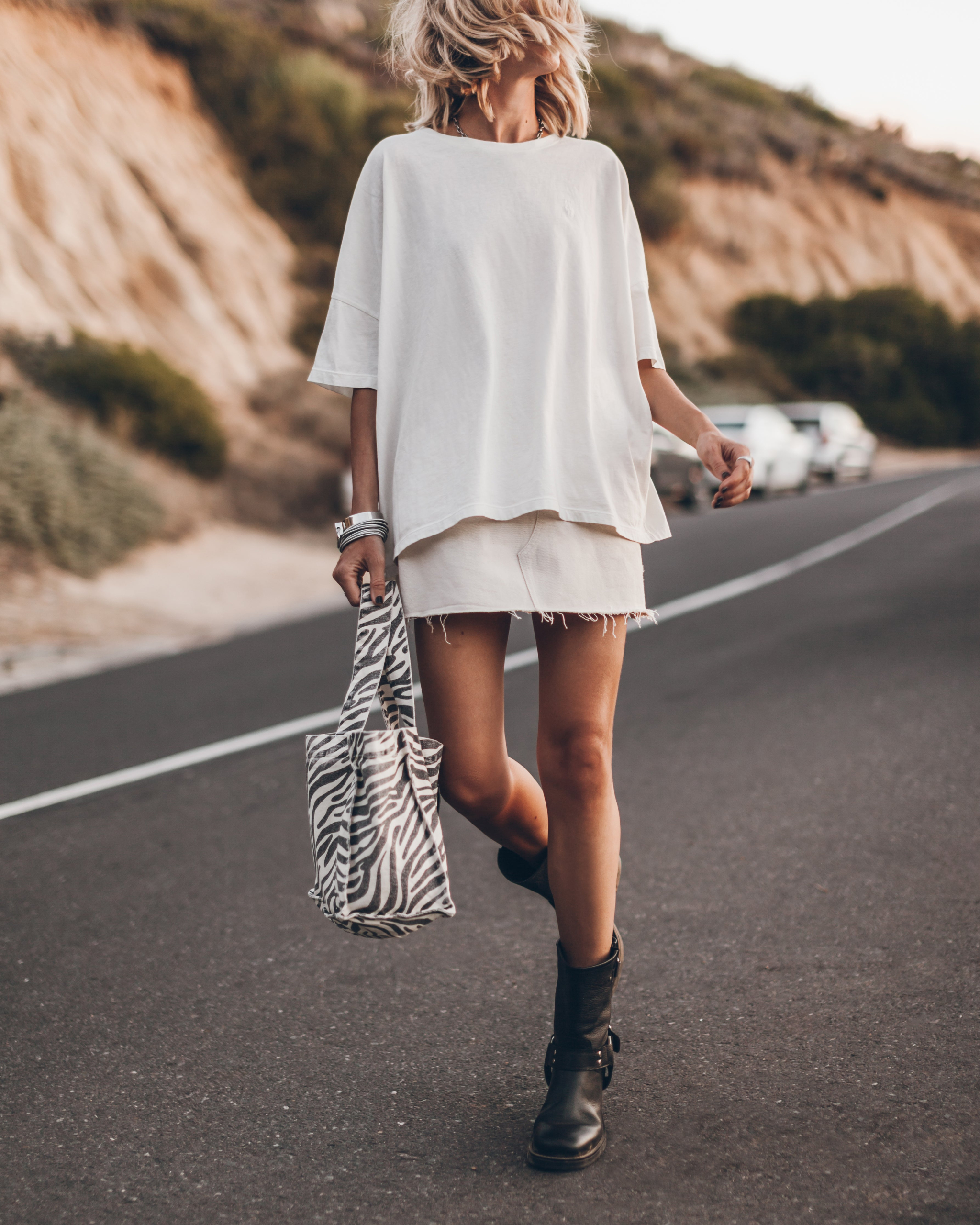 MIKUTA THE LONG LOOSE COTTON T-SHIRT White Prime Timers